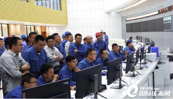 甘肃电投常乐电厂4×1000MW调峰火电项目1号锅炉首次点火成功